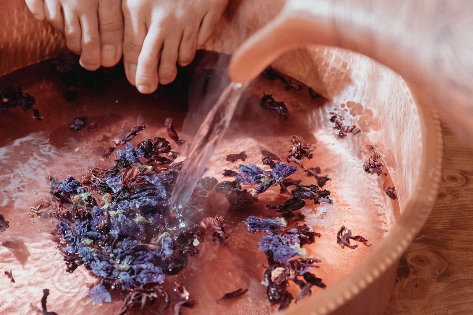 Rituel Aluna · bougies et bols